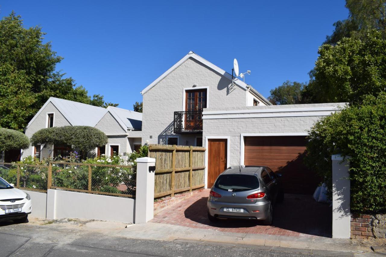 Protea Studio Franschhoek Central Bagian luar foto