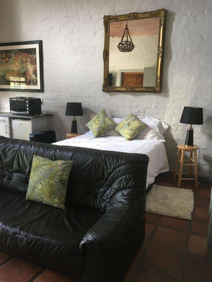 Protea Studio Franschhoek Central Bagian luar foto